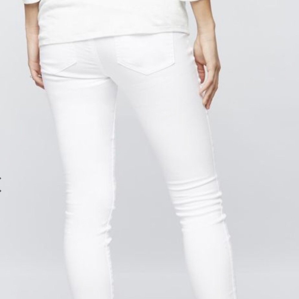 A Pea in the Pod white jeans